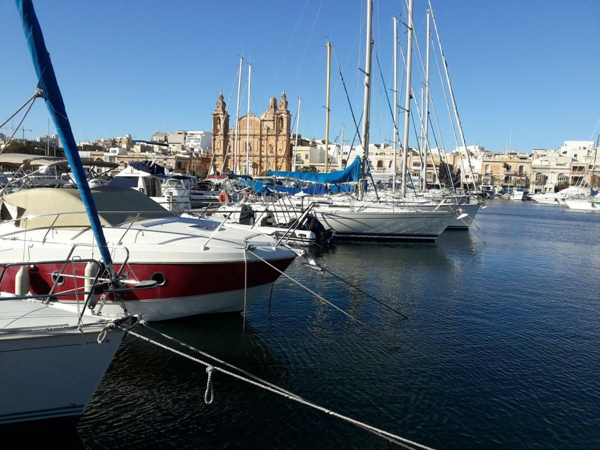 Seafront Between Valletta&sliema Msida